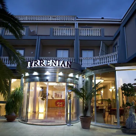 Park Tyrrenian ホテル 4*